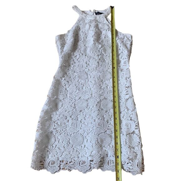 White Lace Lulus Dress Size Medium - Picture 9 of 9